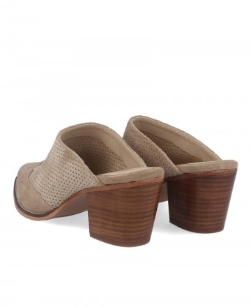 Woman's clogs in taupe leather Kissia 420