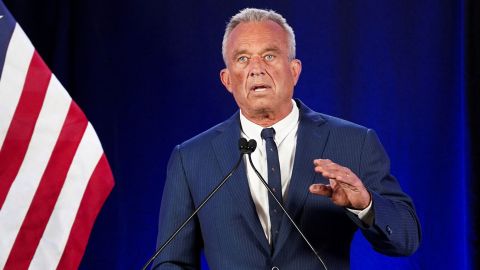 Independent presidential candidate Robert F. Kennedy Jr. makes an announcement on the future of his campaign in Phoenix, Arizona, U.S. August 23, 2024.