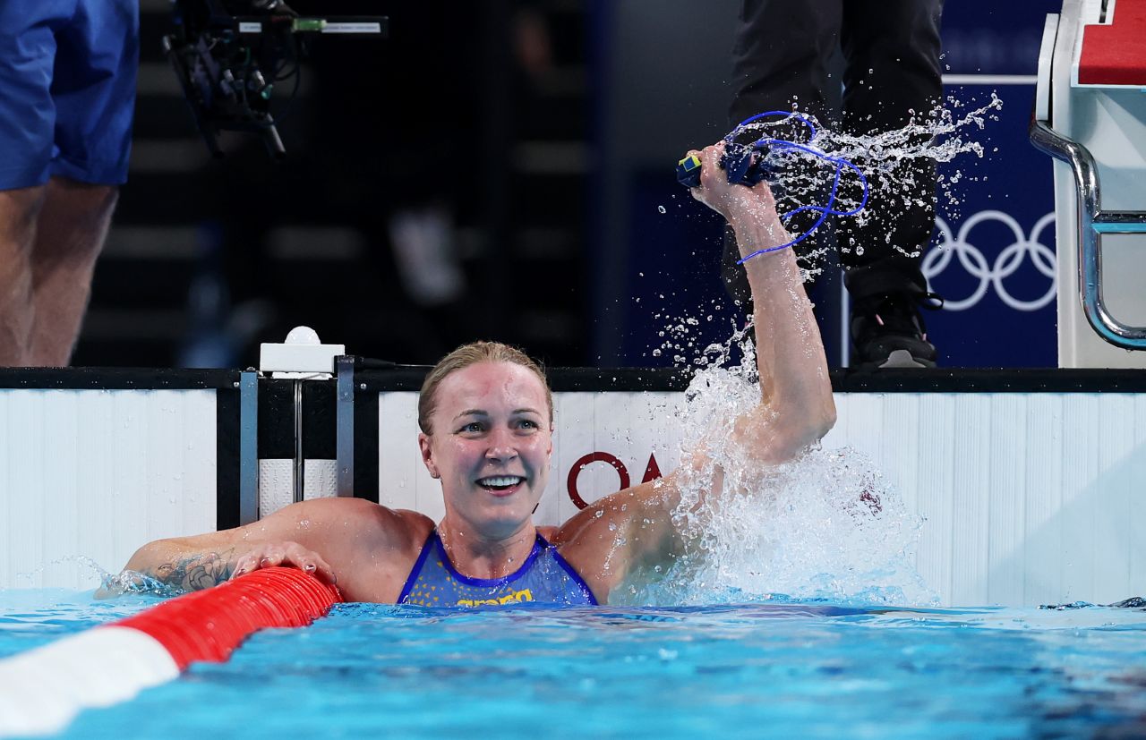 Swedish swimmer Sarah Sjöström celebrates after winning gold in the 50-meter freestyle final on August 4.