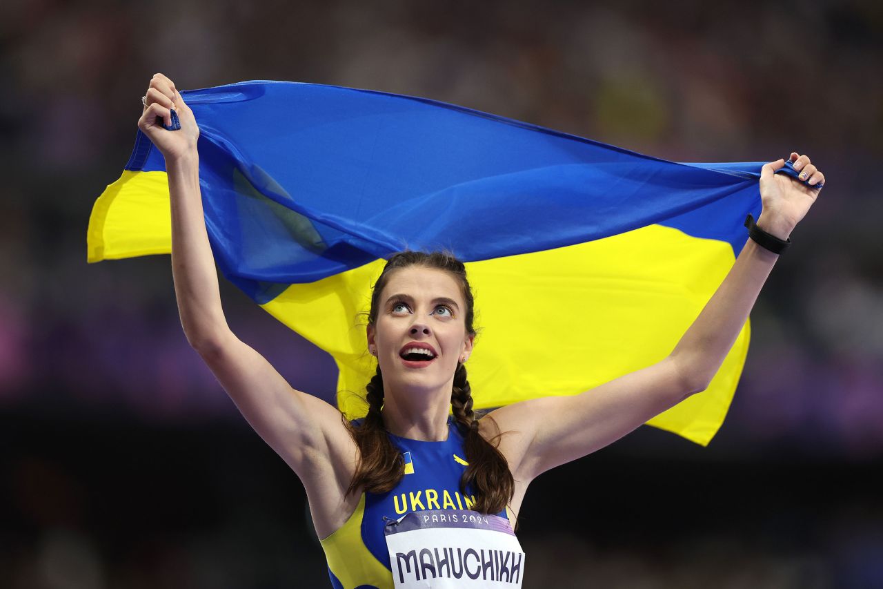 Yaroslava Mahuchikh celebrates after winning the women's high jump final Sunday. 