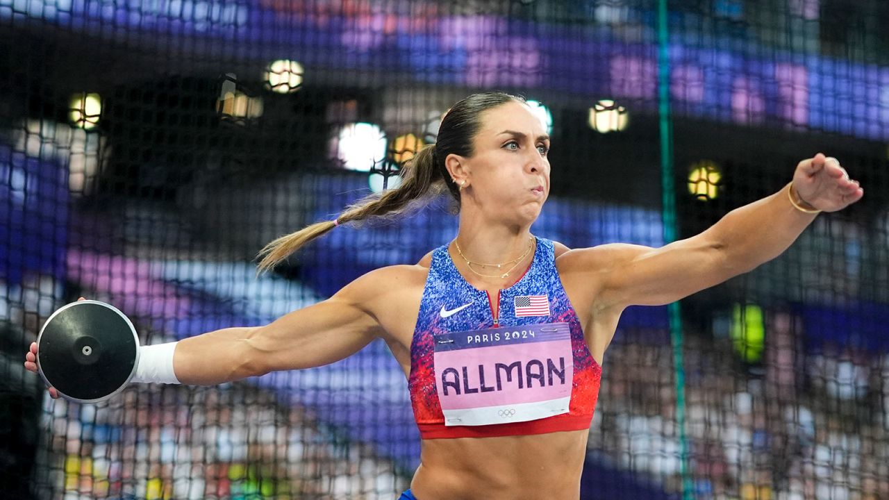 Valarie Allman competes during the women's discus throw final.