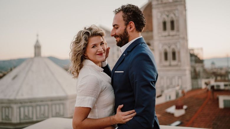 Kacie Rose Burns fell in love with Dario Nencetti while she was vacationing in Florence, Italy.