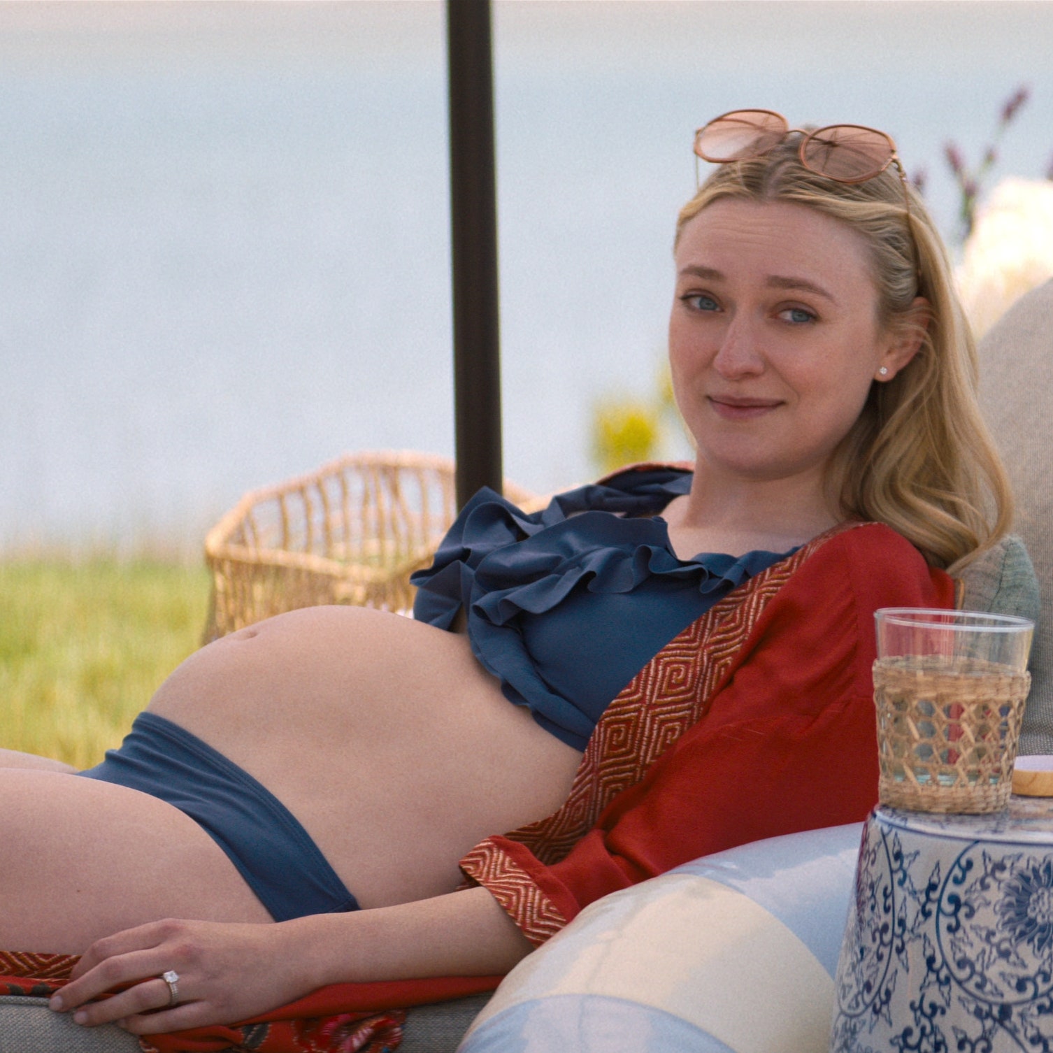 Dakota Fanning nos habla del final de La pareja perfecta (Netflix): "Se puede ver con cuánta alegría se hizo esta serie y cuánto nos divertimos"