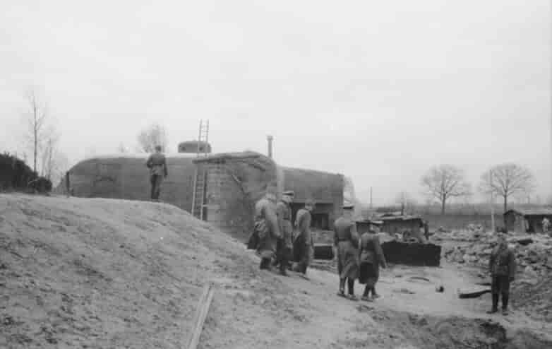 Tyske offiserer befarer bunkeranlegg ved Oberrhein