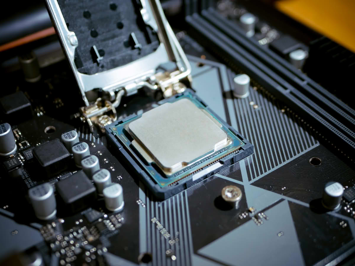 CPU