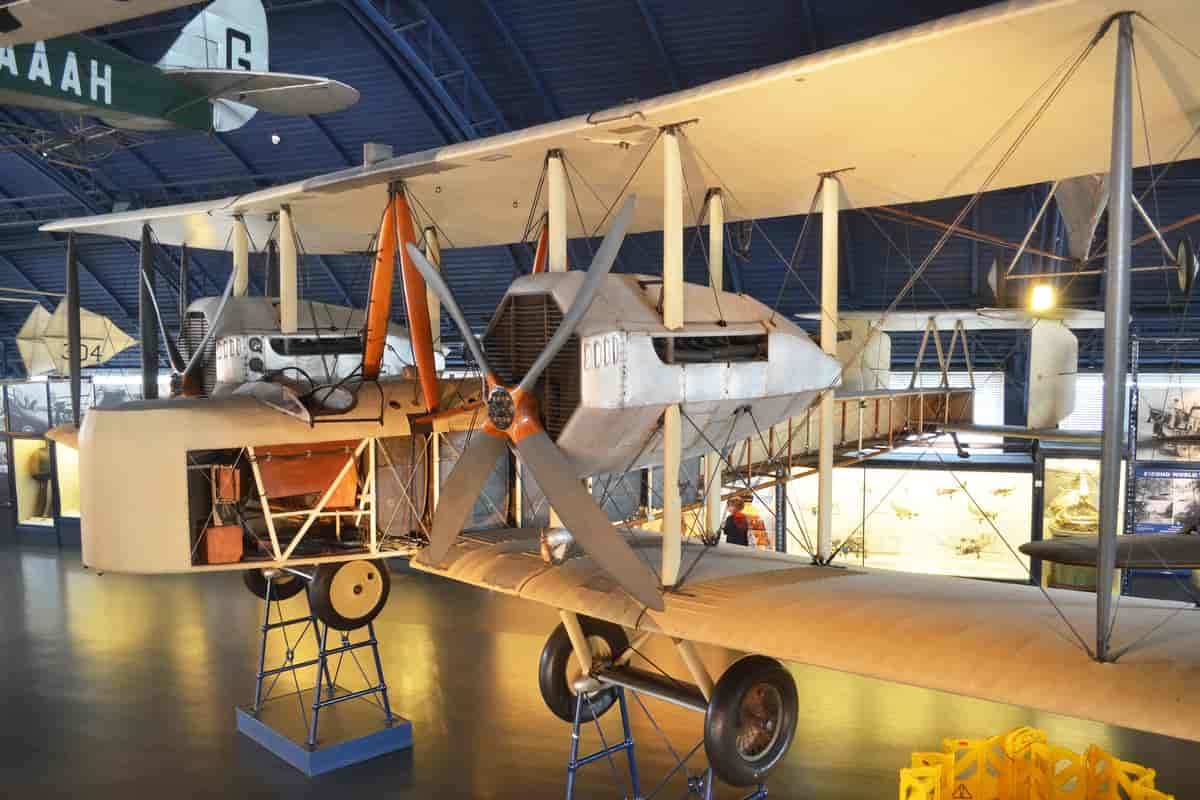 Vickers Vimy