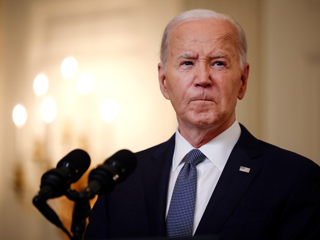 Biden, Allies Are Furious at Democrats Trying to Push Him Out: “They Are Julius Caesar-ing This Man”