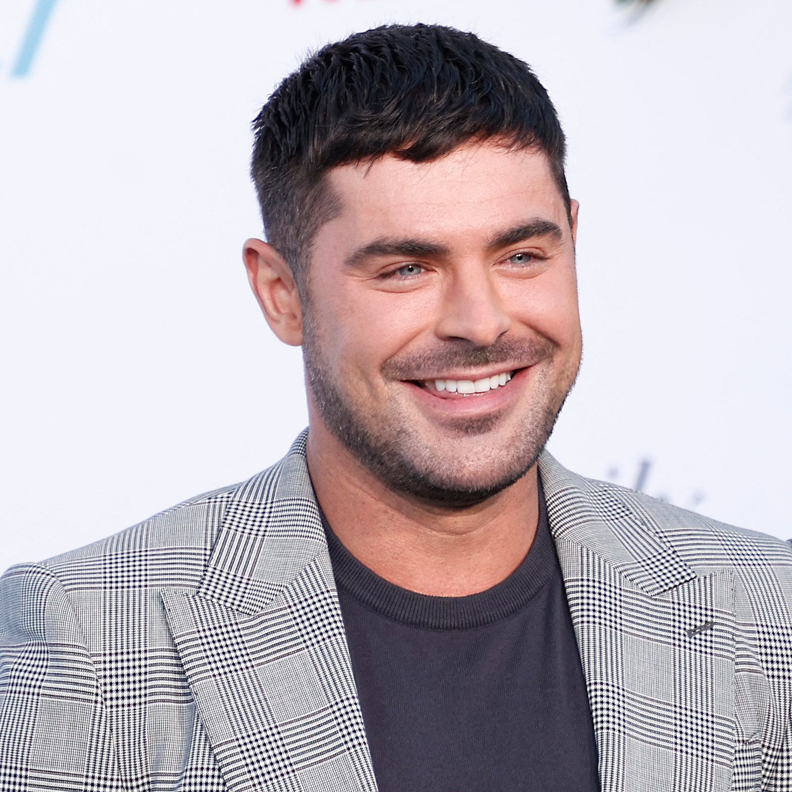 Zac Efron Recovering After Hospitalization for “Minor Swimming Incident”