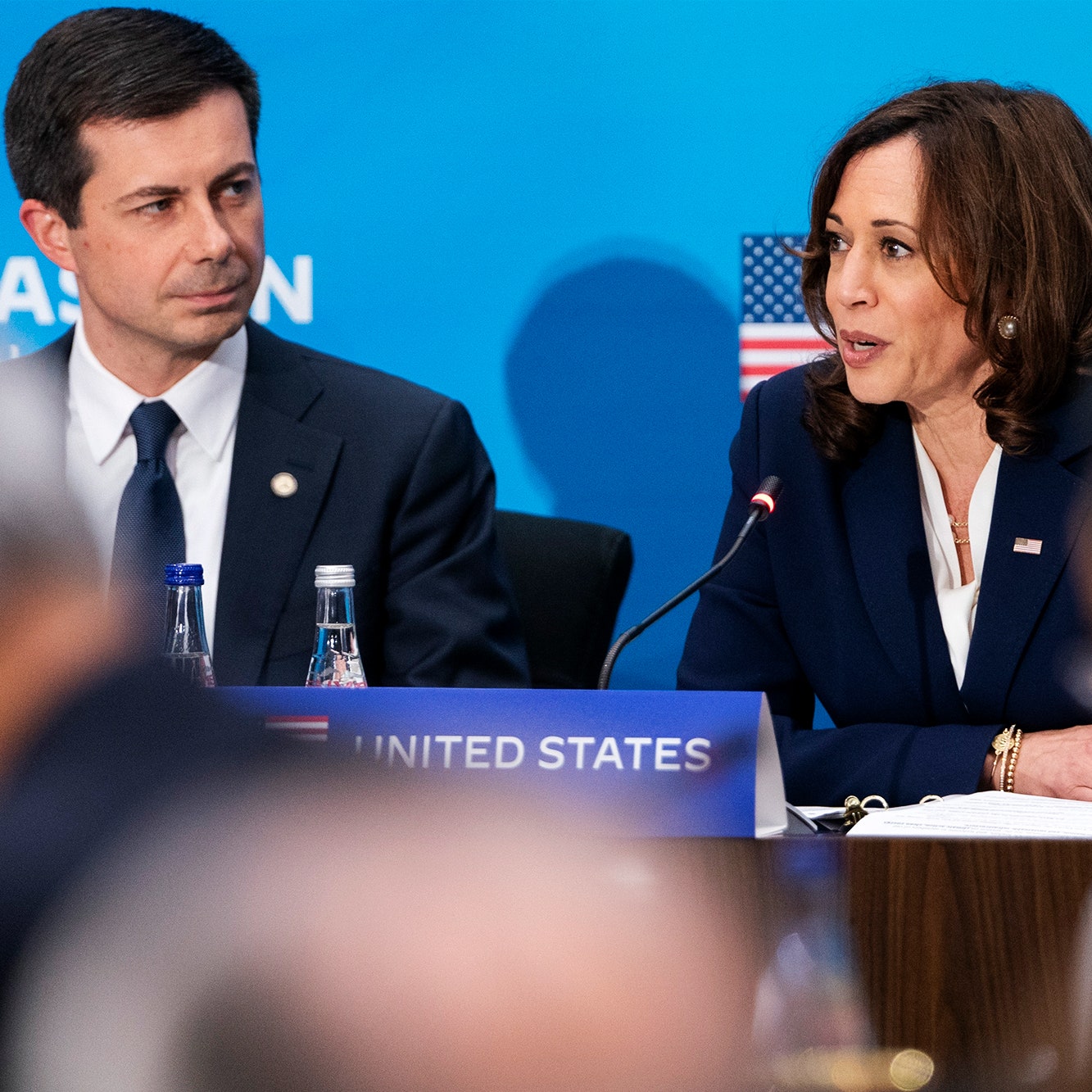 Pete Buttigieg Offers Insight on Kamala Harris Debate Night&-and Whether She Should Go on Joe Rogan