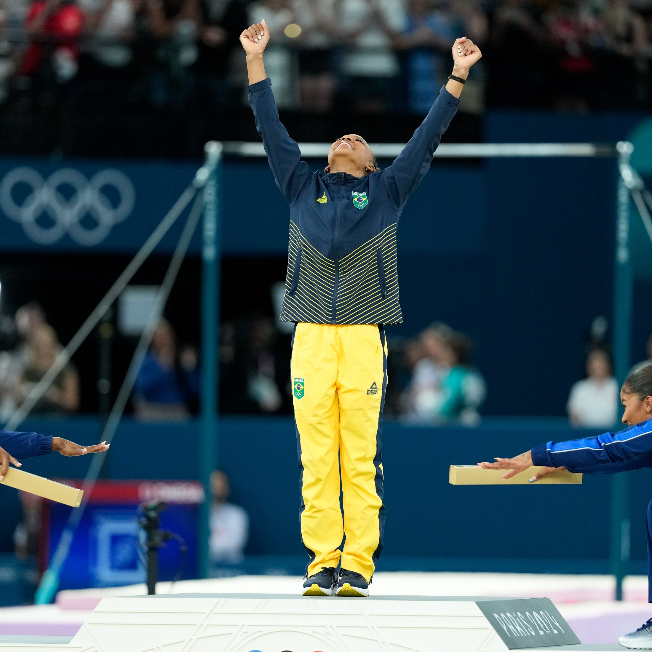 Rebeca Andrade et Simone Biles, la compétition et l'amitié sur le podium des Jeux olympiques de Paris 2024