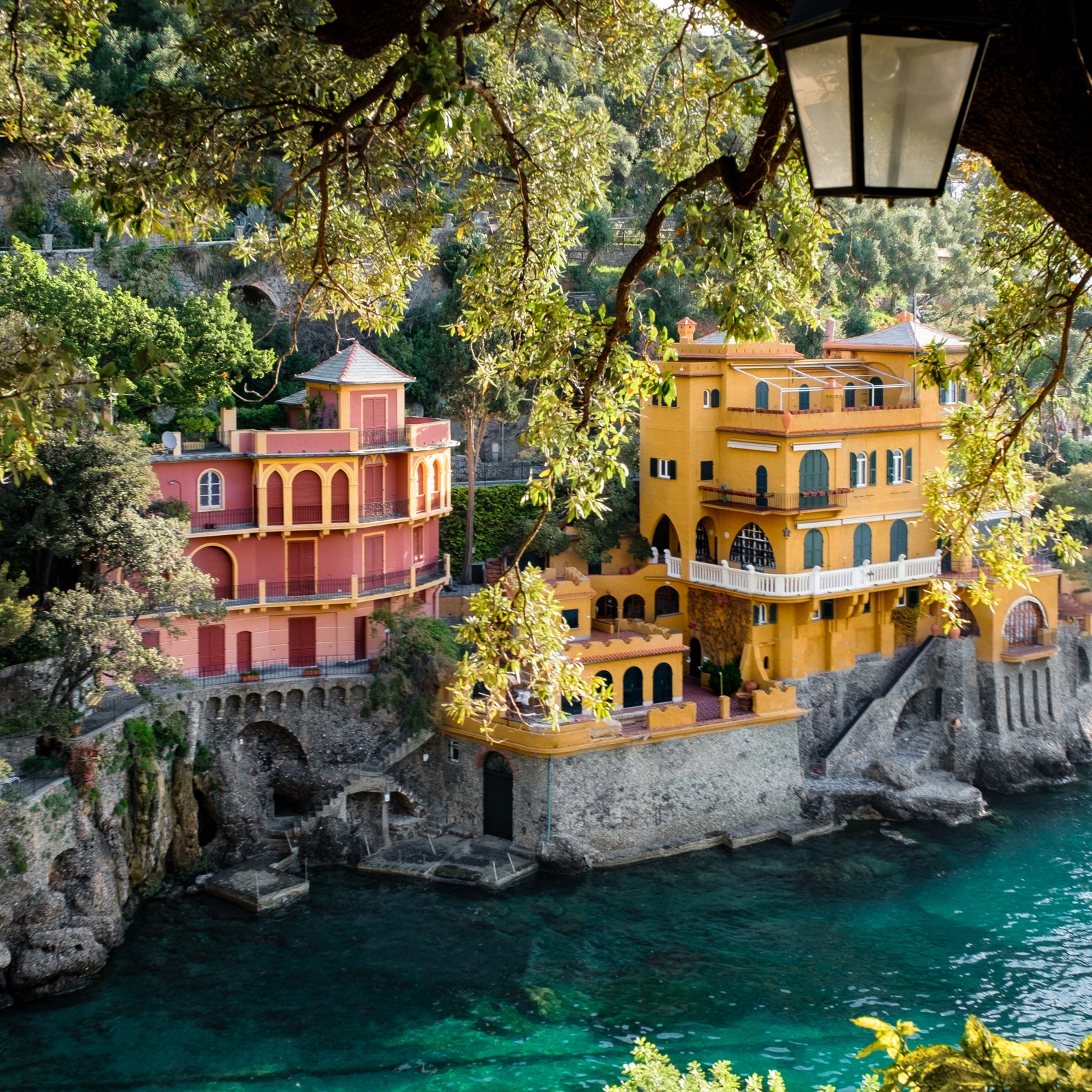 À Portofino, le village le plus riche d'Italie, les habitants se font la guerre (et la police s'en mêle)