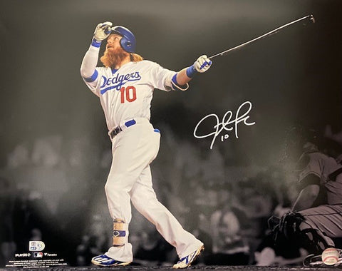 Justin Turner Autographed 16x20 - Spotlight