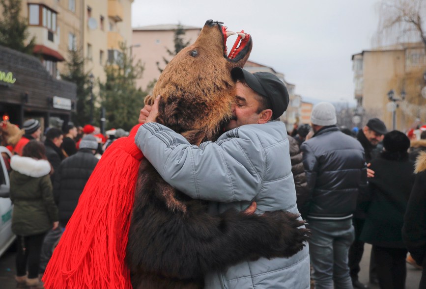 Romania Bear Dance Photo Gallery