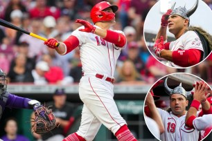 Joey Votto makes triumphant Reds return after 10-month absence