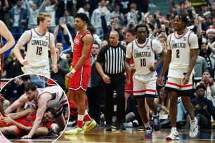 St. John's reacts after losing to UConn on Satuday.