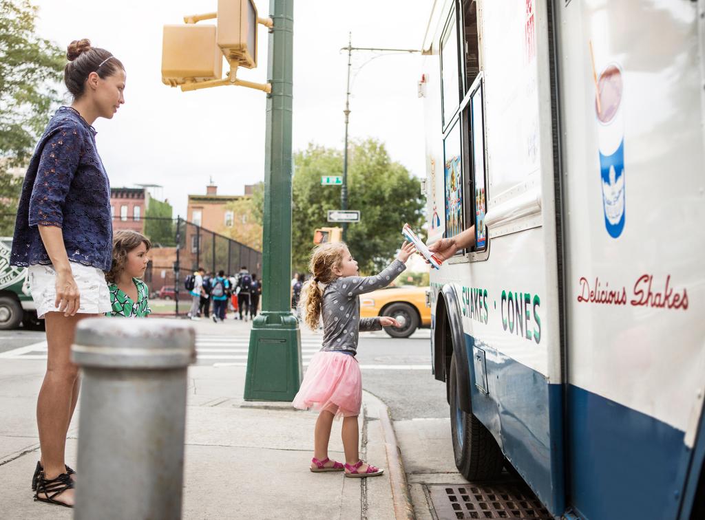 A mom went to bat for her daughter after shady behavior from a local ice cream man.