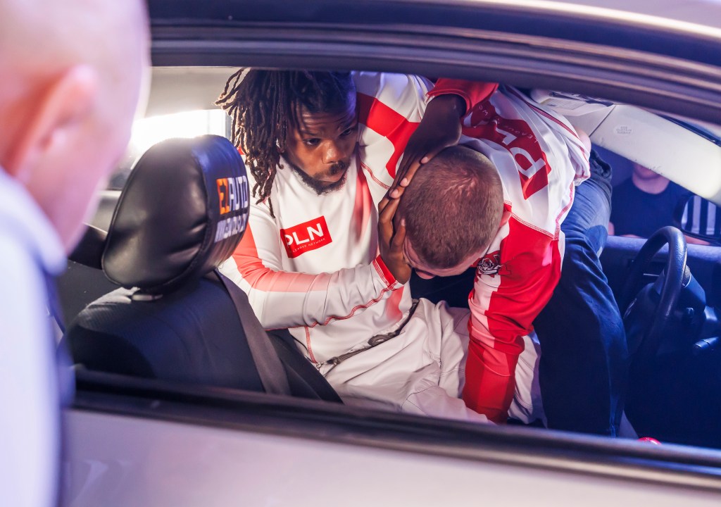 A new fighting league of jiu-jitsu in cars is taking the nation by storm.