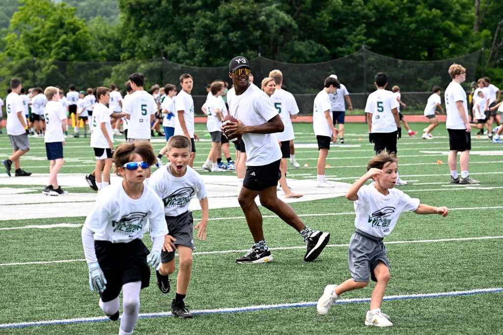 Garrett Wilson with campers at Delbarton School in Morristown, N.J. on July 12, 2024.