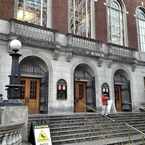 Photo of Multnomah County Central Library in Portland