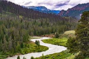 Photo of the mountains and river in Wyoming