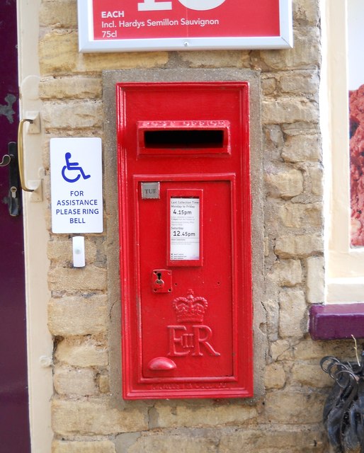 Wall-mounted EIIR postbox at Helpston Post Office