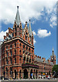 TQ3082 : St Pancras Station and Midland Grand Hotel, Euston Road (2) by Stephen Richards