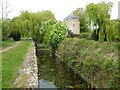 SU0796 : Roundhouse and Cerney Wick Lock by Philip Halling