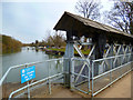 SU5097 : Upstream from the Weir by Des Blenkinsopp