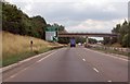 SU0896 : A419 Spine Road junction half a mile ahead by Julian P Guffogg