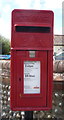 TG3830 : Close up, Elizabeth II postbox on The Street, Happisburgh by JThomas