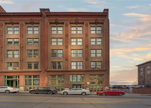 Property at 700 Broadway Blvd #508, Kansas City, MO 64105, 1 bed, 1 bath