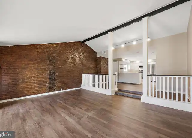 Property at 413 Washington St Unit 3, Wilmington, DE, 19801, 2 beds, 1.5 baths, [object Object]