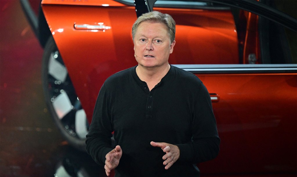 Henrik Fisker drops salary to $1 to keep Fisker Inc. bankruptcy case alive