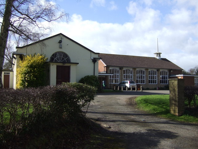 File:Welwyn Evangelical Church - geograph.org.uk - 3858084.jpg