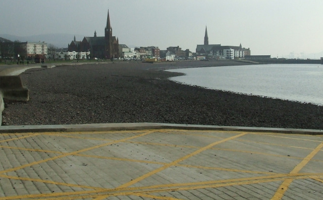 File:Largs - geograph.org.uk - 5295560.jpg