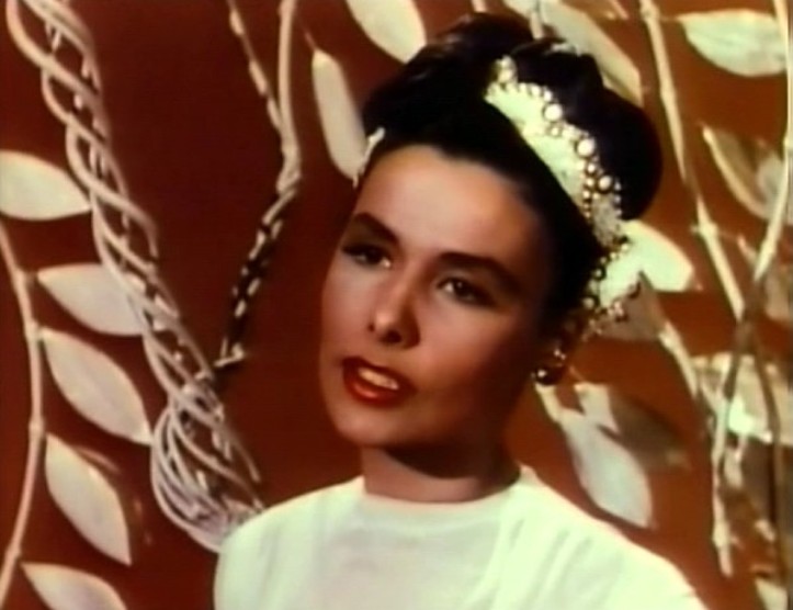 File:Lena Horne in Till the Clouds Roll By 2.jpg