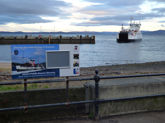 File:Ferry approaching Largs Pier - geograph.org.uk - 5290950.jpg