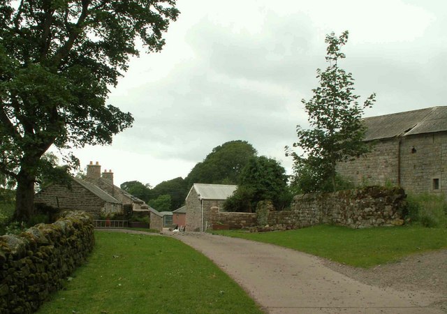 File:Farm at Cleugh Head - geograph.org.uk - 493598.jpg