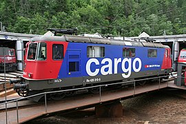 Re 420 en livrée CFF Cargo