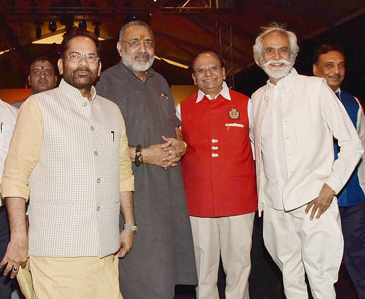 File:Mukhtar Abbas Naqvi, the Minister of State for Micro, Small & Medium Enterprises (IC), Shri Giriraj Singh and the Chairman, KVIC, Shri Vinai Kumar Saxena at the ‘Khadi Fashion Show’.JPG