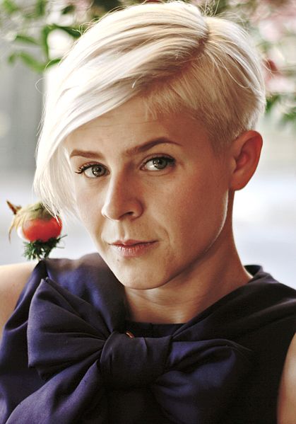 File:Robyn face.jpg