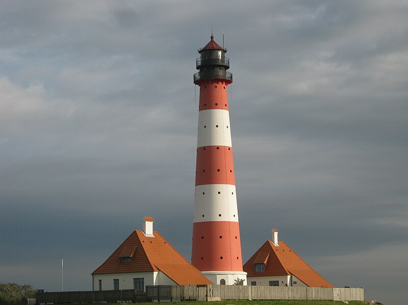 File:Westerhever Leuchtturm 1.jpg