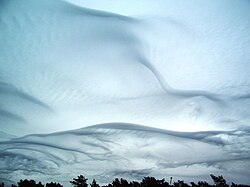 Asperitas di atas Tallinn, Estonia.