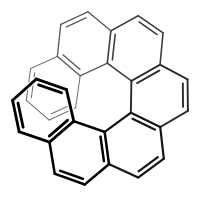 Chemie: (M)-(−)-Heptahelicen weist Helizität entgegen dem Uhrzeigersinn auf.