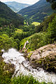 Blick von der Fallkante ins Tal des Schönenbachs