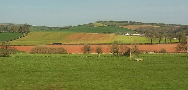 File:Culm valley, Hele - geograph.org.uk - 6233814.jpg