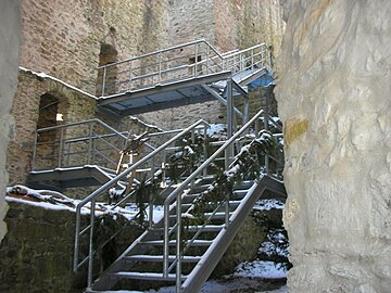 Ruine Burgstein, innen