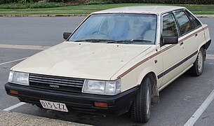 Toyota Camry V10 (1982–86)