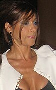 Catherine Fulop como Lucía.