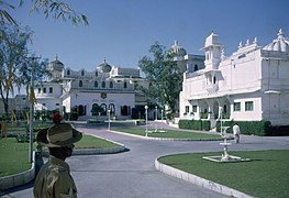 Island Palace on Lake Pichola in India in 1962 (6).jpg